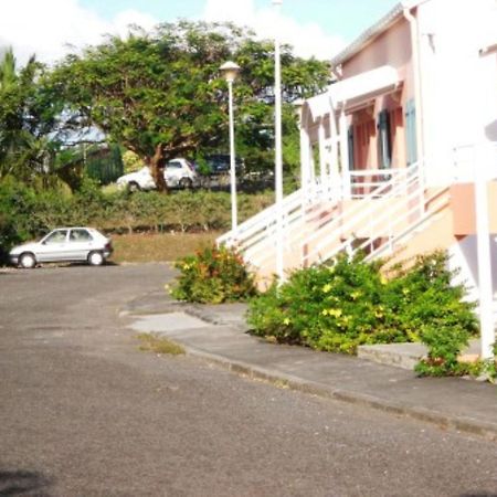 Du Cote De Sainte-Anne Apartment ภายนอก รูปภาพ