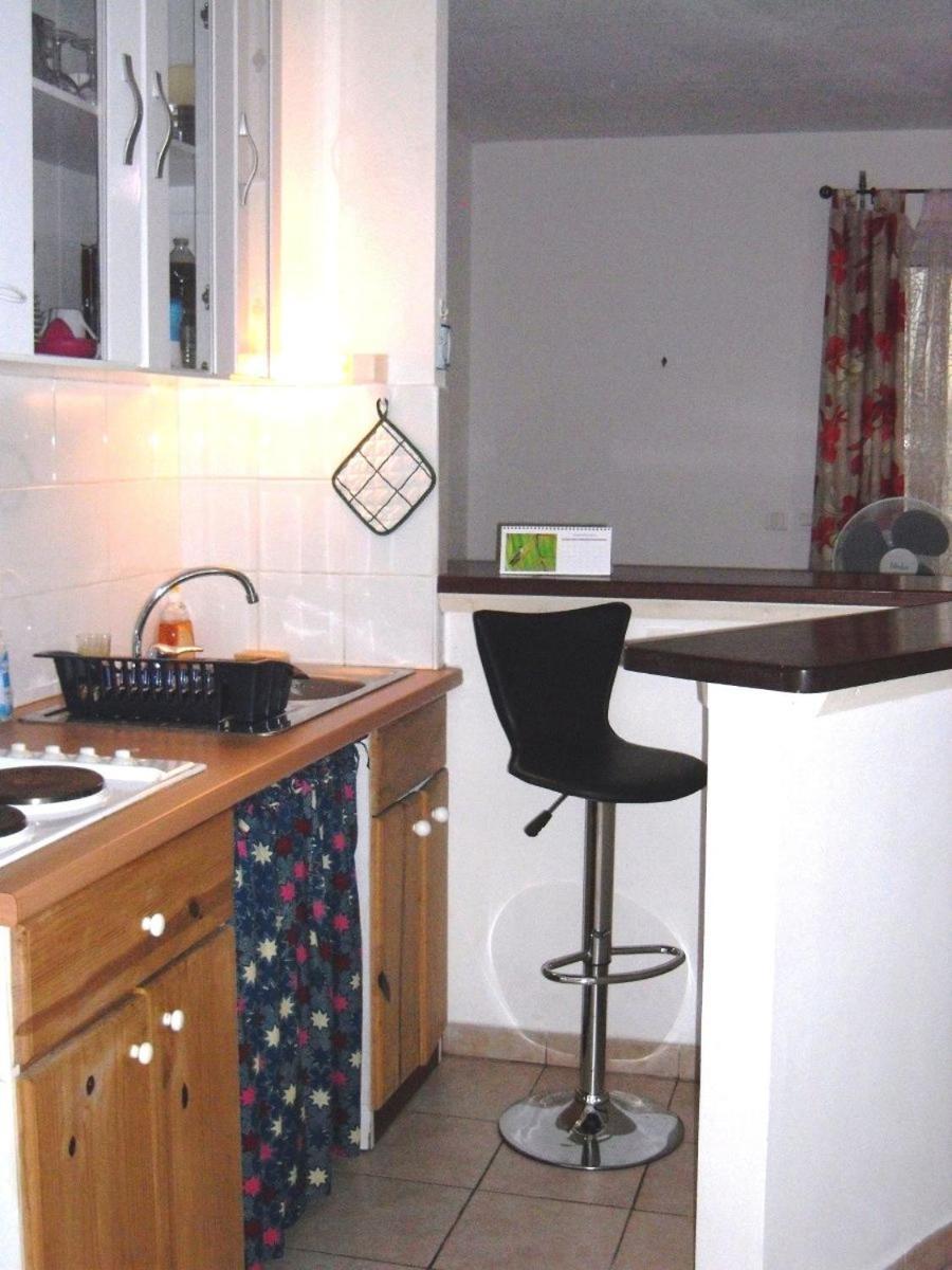 Du Cote De Sainte-Anne Apartment ภายนอก รูปภาพ